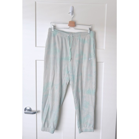 Nike Womens Mid Rise Cloud Dye Joggers - Picture 1 of 4